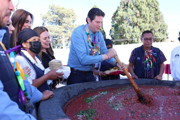 De Impacto los Molcajetes, Artesanías y deliciosa Gastronomía en San Nicolas Obispo: Alfonso Martínez