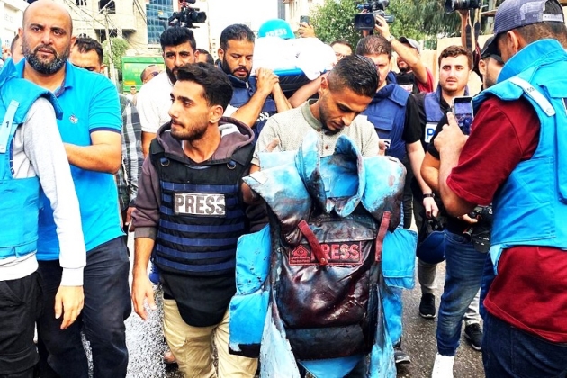 Israel-Palestina: Expertos condenan el asesinato de más de 100 periodistas en Gaza 