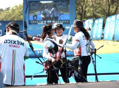 México Lanza Flechas de Oro en Copa del Mundo y Conquista Turquía 