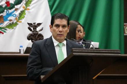 Urgente, actualizar Ley de Adquisiciones del Estado de Michoacán: Ernesto Núñez