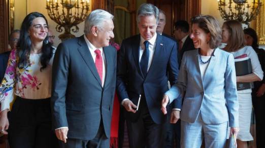 AMLO se reúne con secretario de Estado y secretaria de Comercio de Estados Unidos en Palacio Nacional 