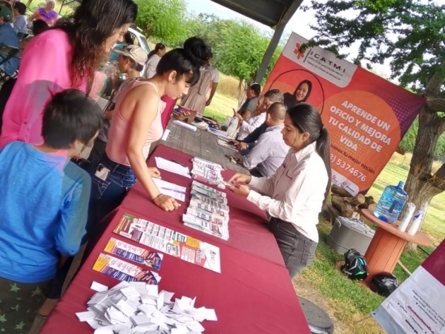 Se han distribuido 36 mdp en créditos Fuerza Mujer en la región Apatzingán