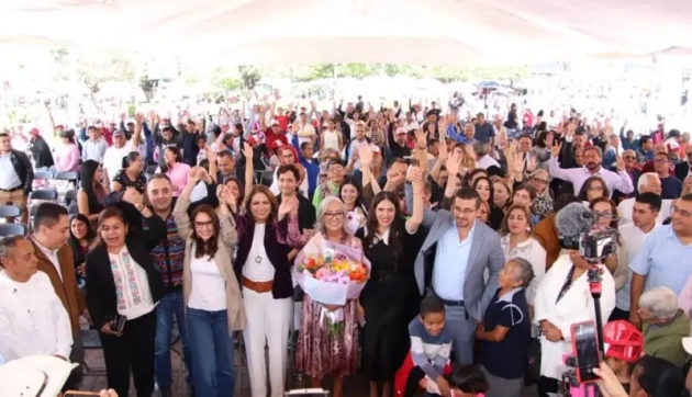 La Dip. Emma Rivera rinde su primer informe legislativo en Zitácuaro 