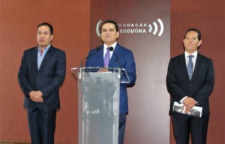  Gobernador de Michoacán Silvano Aureoles Expone la Importancia de Espacio Emprendedor para la Micro y Mediana Empresa 