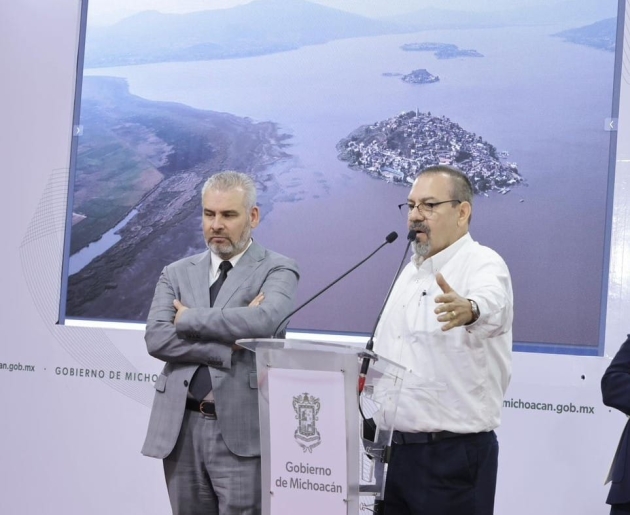 Gobierno del Estado atienden problemática del lago de Pátzcuaro 