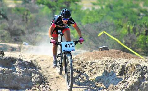 Las michoacanas Fátima Híjar y Natalia Torres representarán a México en el  Mundial MTB de Canadá