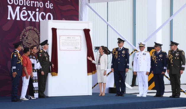 En Quintana Roo, presidenta Sheinbaum conmemora el 110 aniversario de la Fuerza Aérea Mexicana 
