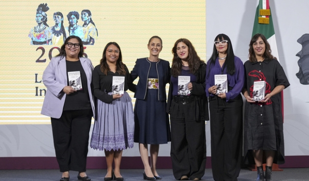 Presidenta Claudia Sheinbaum presenta la Cartilla de Derechos de las Mujeres en el marco del 8M 