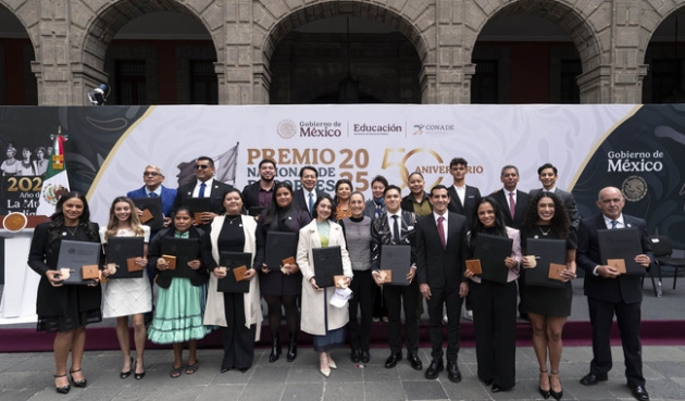 La Presidenta Claudia Sheinbaum entrega el  Premio Nacional de Deportes 2025 
