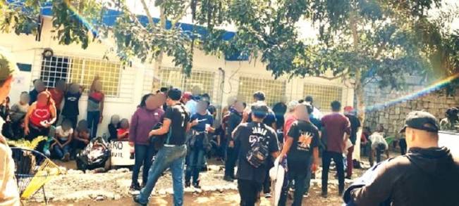 El Instituto Nacional de Migración Identifica a  149 Migrantes Irregulares que viajaban en Autobús Turístico 