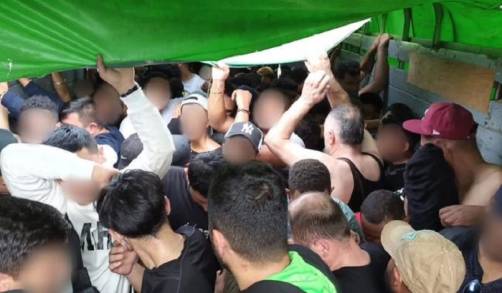 El Instituto Nacional de Migración Localiza a 123 Personas Migrantes Extranjeras en un Camión tipo Torton en Chiapas México 