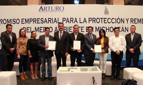 Signan convenio diputados y empresarios para la protección del medio ambiente