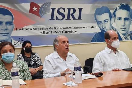 SRE contribuye a preservar la memoria histórica de México y Cuba en el marco de la FILH 2022 