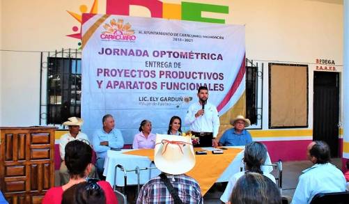  Campaña de Salud Visual que impulsa Octavio Ocampo atiende a más de 5 mil personas