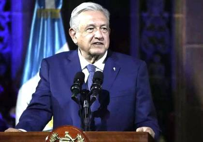 AMLO en su Debácle : La Opinión de Jorge Santibáñez  
