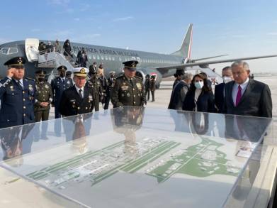 AMLO inaugura Base Aérea Militar No. 1 en Santa Lucía; construcción del Aeropuerto Felipe Ãngeles tiene avance del 50% 