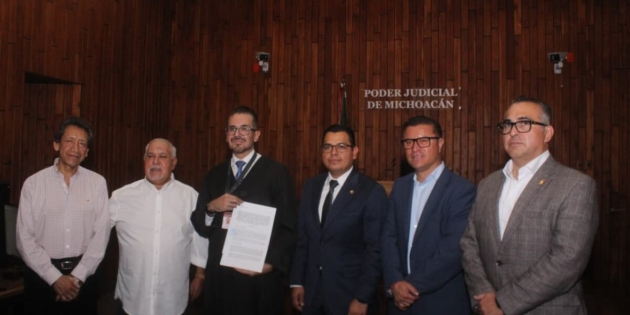 PRÓXIMO LUNES, REGRESO A CLASES EN LA UMSNH; CONCLUYE LA HUELGA SINDICALISTA