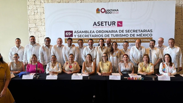 Roberto Monroy rinde protesta como nuevo presidente de Asetur México 