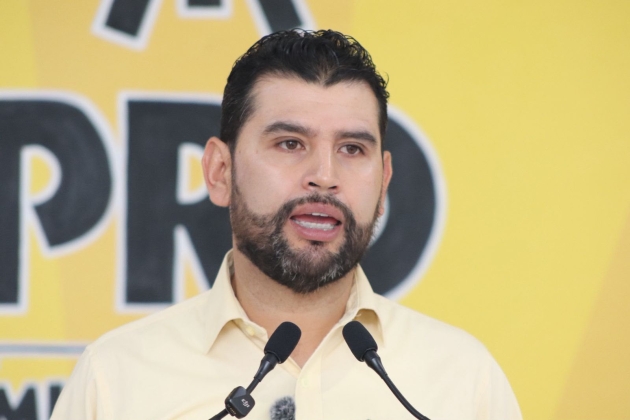Expresa Octavio Ocampo solidaridad con las familias de Zitácuaro ante los hechos registrados