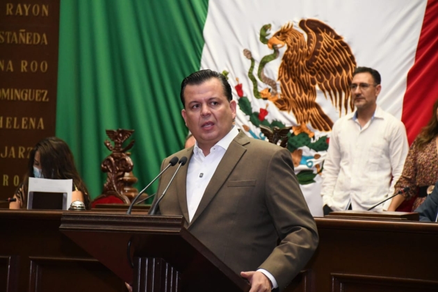 "Hay alcaldes y diputados vinculados al crimen organizado y las reformas no prevén sanciones a los partidos que los postulen": Dip. Guillermo Valencia