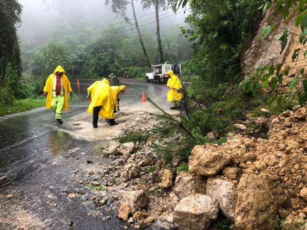 "El Gobierno estatal cuenta con protocolo de atención a carreteras en temporada de lluvias": Rogelio Zarazúa Titular de SCOP