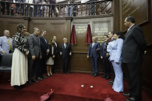Reconoce Congreso local Trayectoria de Amalia Solórzano con Letras Doradas en Recinto Legislativo 
