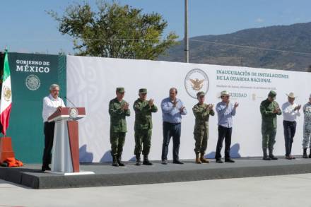 Presidente de México inicia inauguración de instalaciones de la Guardia Nacional en Michoacán