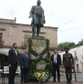 Ayuntamiento de Morelia conmemora CL aniversario luctuoso de Benito Juárez García 
