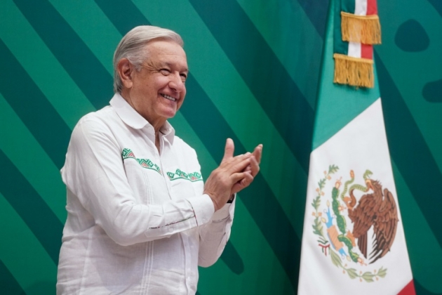Andrés Manuel López Obrador destaca en Baja California Sur la fortaleza del Peso Mexicano 
