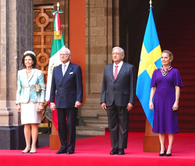 El Presidente Andrés Manuel López Obrador y su Esposa recibe en Palacio Nacional a Reyes de Suecia 