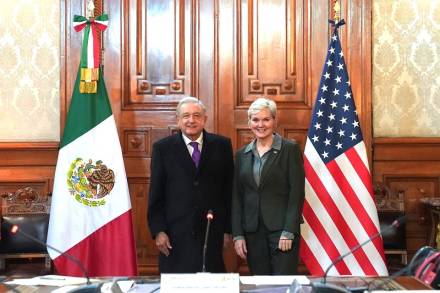 El Presidente de México dialoga con secretaria de Energía de Estados Unidos en Palacio Nacional 