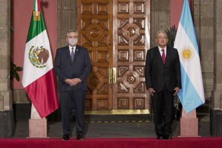 Los Presidentes de México y Argentina se reúnen en Palacio Nacional; refrendan postura en contra del acaparamiento de vacunas 