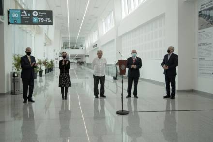 AMLO Inaugura ampliación de la Terminal LO 2 del AICM