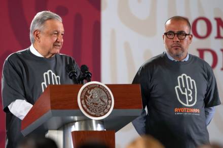 Encontrar a los 43 normalistas es prioridad y no habrá limitaciones, afirma Presidente de México Andrés Manuel López Obrador