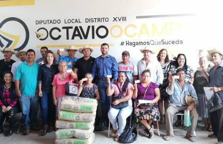 Octavio Ocampo realiza gira de trabajo en los municipios de Jungapeo, Tuzantla y Benito Juárez