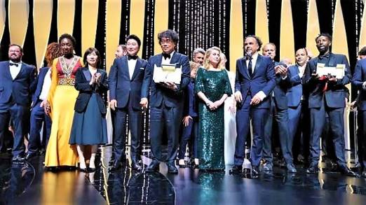 La Película del Coreano Bong Joon-Ho Parasite se lleva la Palma de Oro del Festival de Cannes 2019, se Coloca como la Gran Triunfadora Del Séptimo Arte distinguida en Francia .