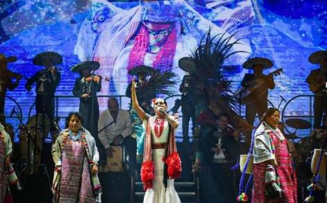 Lila Downs da el Grito con el mejor de sus Cantos en la Celebración de Independencia de México 