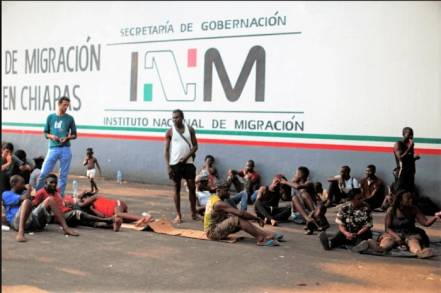 Firman INM y Una Luz en el Camino Sin Frontera A.C. convenio a favor de personas migrantes en Chiapas 