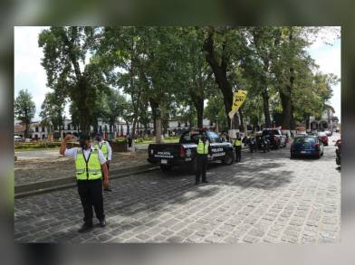 Ante incremento de casos de COVID-19 instalan Banderas Amarillas en Pátzcuaro Michoacán