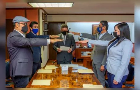 TOMA PROTESTA COMITÃ‰ DE EDUCACIÃ“N CONTINUA DE LA UMSNH  