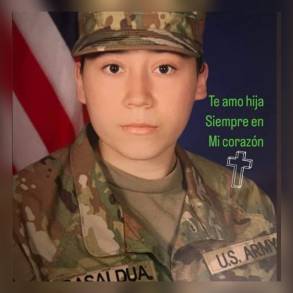 A través de Semigrante dan Visa Humanitaria a madre de la soldado hallada muerta en Texas 