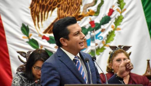 Propone el Dip. Oscar Escobar sanciones a funcionarios públicos que violen el juramento constitucional 