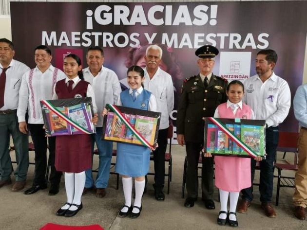 Regresan a clases más de 22 mil estudiantes en Apatzingán