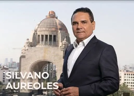 Silvano Aureoles cuenta con ficha roja de la Interpol; se sospecha  que ya  salió de México 