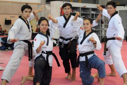 Realizarán Taekwondoínes de Poomsae concentración en el CNAR rumbo al Mundial