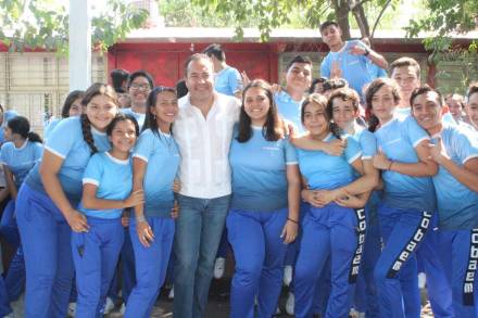 Impulsará Gobierno estatal desarrollo integral de los jóvenes: Carlos Herrera