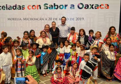 Pinceladas con Sabor a Oaxaca Encuentro Cultural en el Congreso de Michoacán