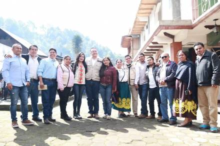 Avanza implementación del programa La Escuela es Nuestra en Michoacán