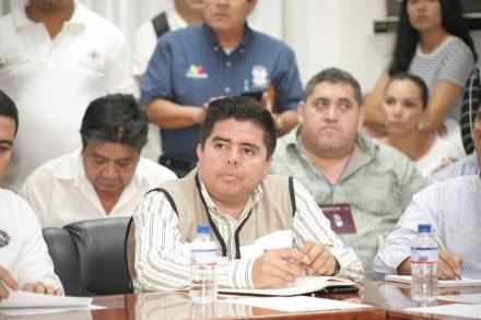Atiende Federación contingencia en Lázaro Cárdenas por paso de Narda