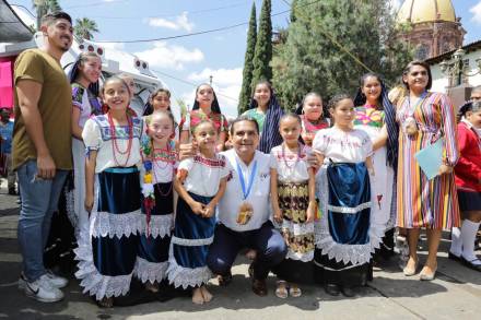 Gente buena y trabajadora, grandeza de Michoacán: Silvano Aureoles